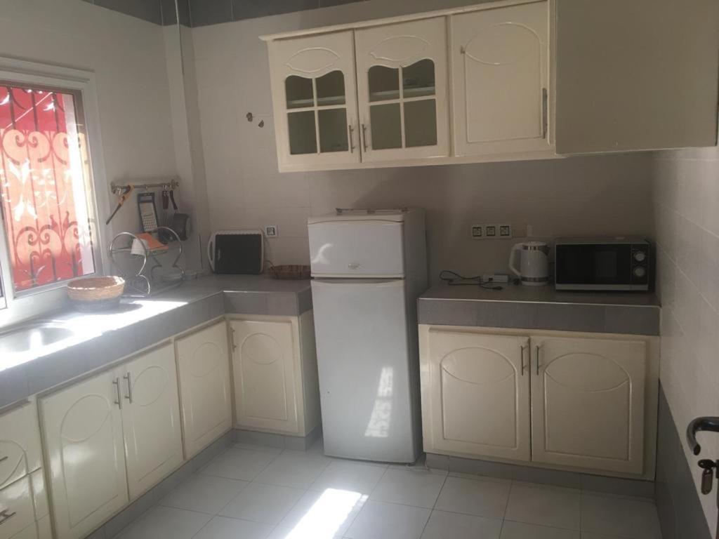 Rufisque Villa Chez Julien מראה חיצוני תמונה